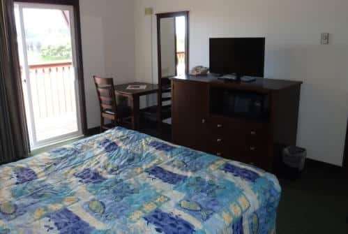 COASTAL INN BY OYO LINCOLNCITY-guestroom-Guest Room,On-Site.jpg