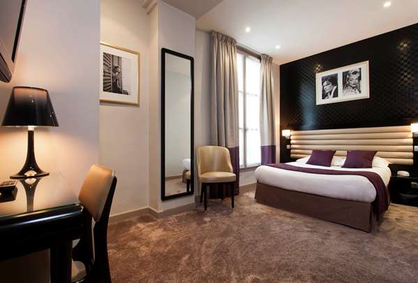 Guest Room,Guest Room Amenity,On-Site