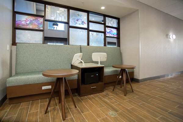 Conference Area - Hampton Inn & Suites Kutztown