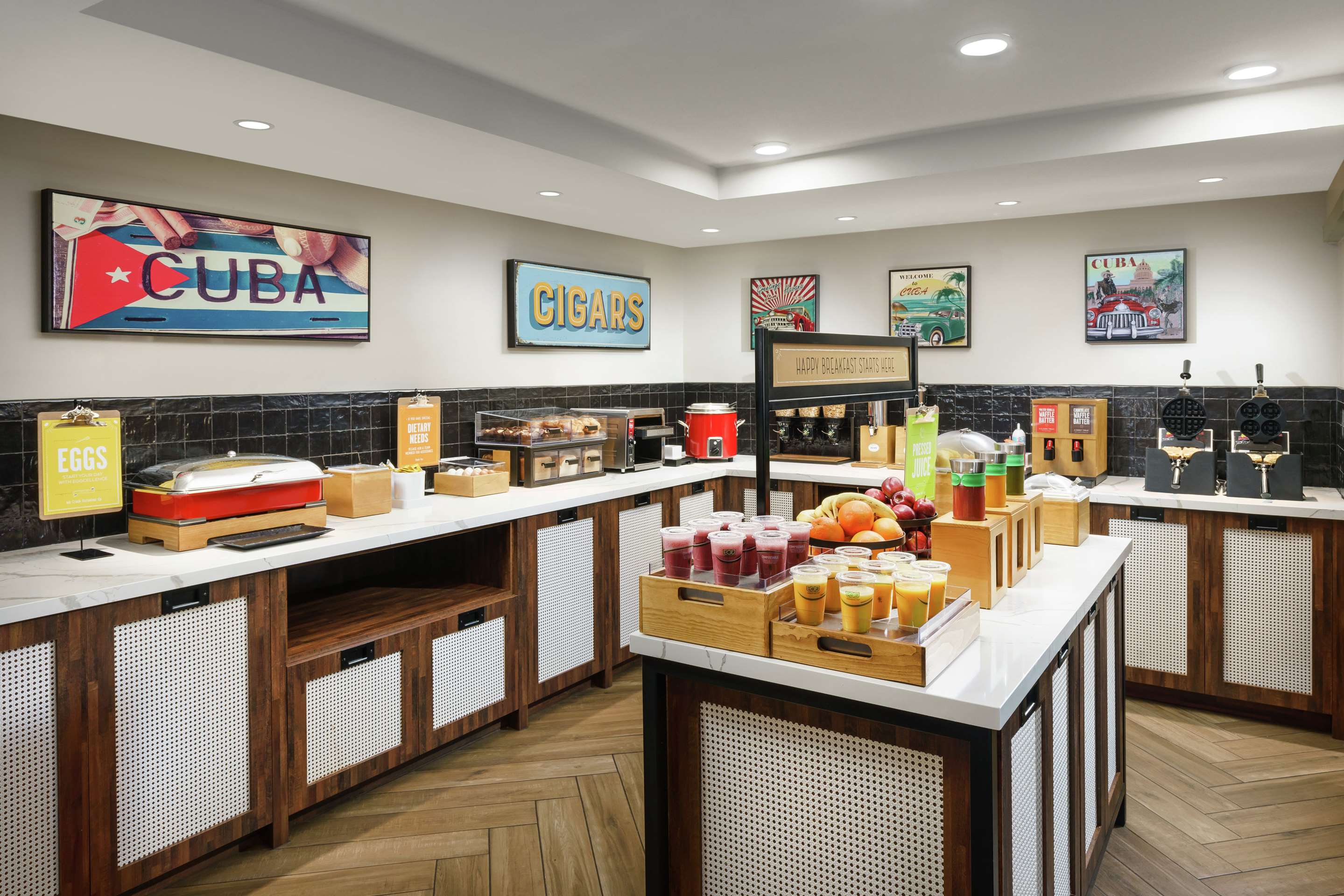 Breakfast Area | Hampton Inn Key West FL