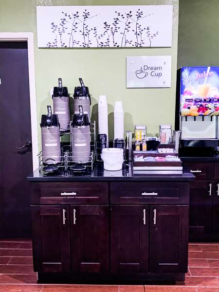 Amenities - SureStay Plus by Best Western Macon - I-475, Exit 9