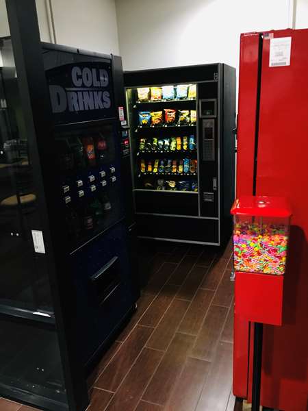  - SureStay Plus by Best Western Macon - I-475, Exit 9