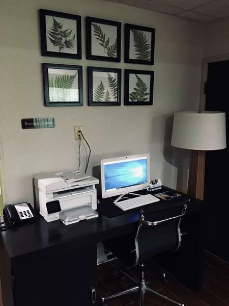 Conference Area - SureStay Plus by Best Western Macon - I-475, Exit 9