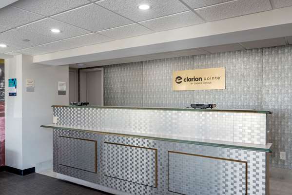  - Clarion Pointe Hotel McDonough - I-75, Exit 218