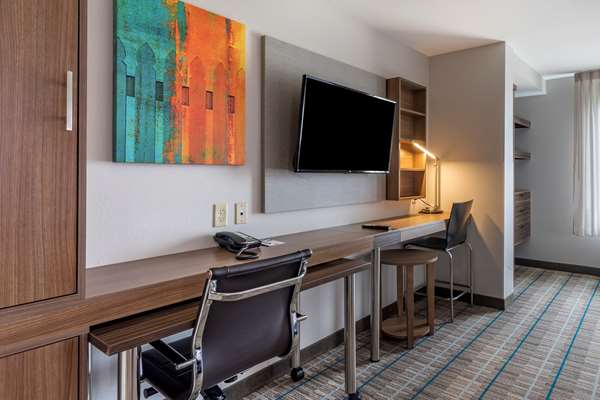  - MainStay Suites Bowling Green - I-65, Exit 28