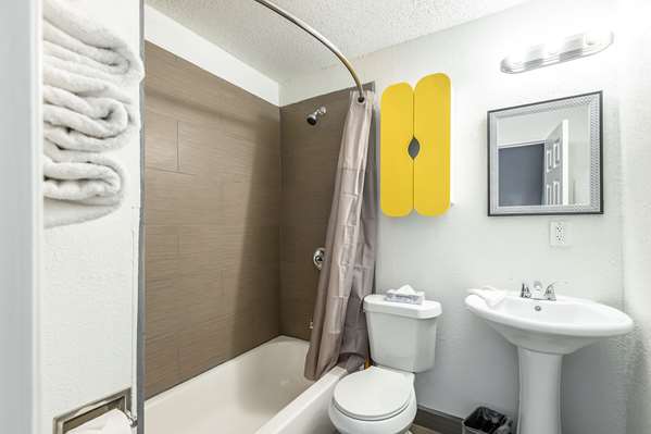  - Quality Inn & Suites Downtown Kansas City