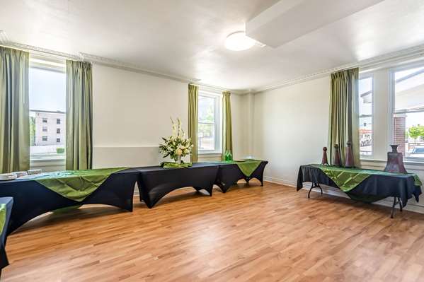  - Quality Inn & Suites Downtown Kansas City