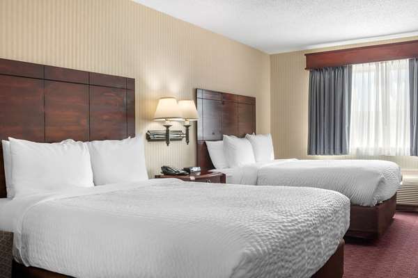  - Clarion Hotel & Suites Wisconsin Dells - I-90 & I-94, Exit 92