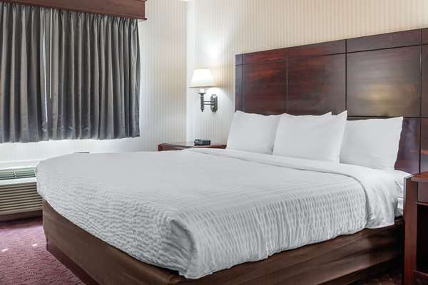  - Clarion Hotel & Suites Wisconsin Dells - I-90 & I-94, Exit 92