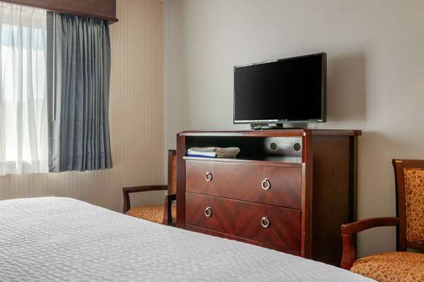  - Clarion Hotel & Suites Wisconsin Dells - I-90 & I-94, Exit 92