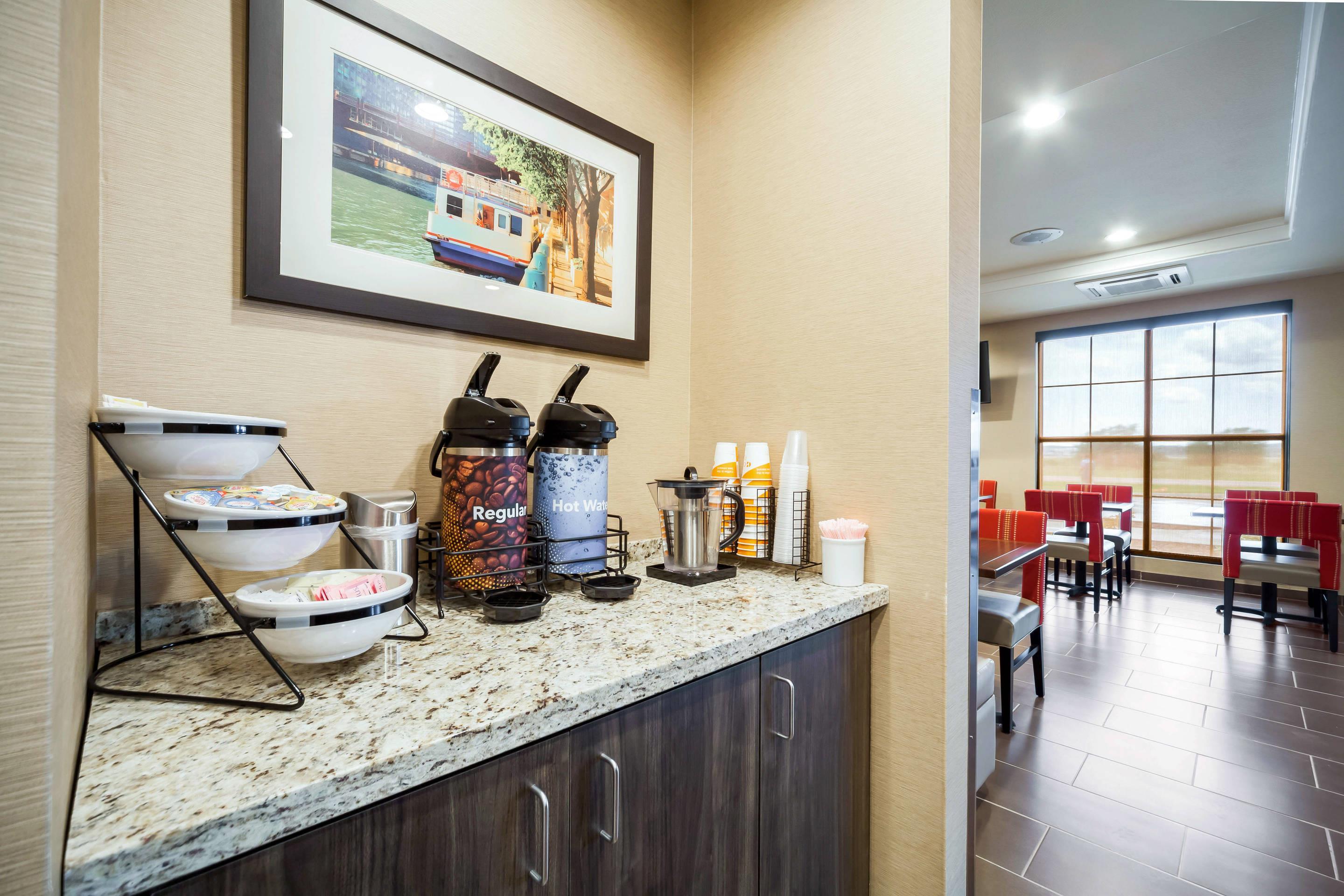 Enjoy coffee in the lobby