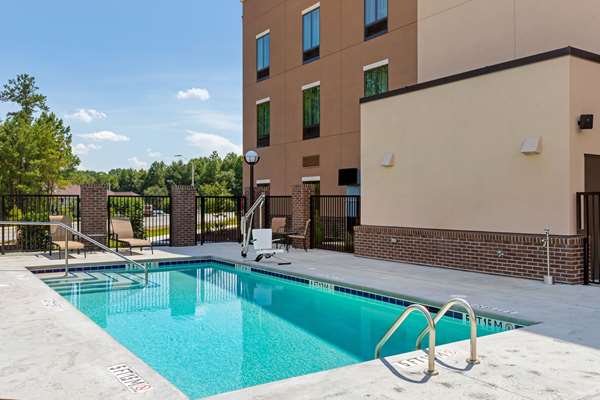 Pool - Comfort Inn & Suites Florence - I-95, Exit 160