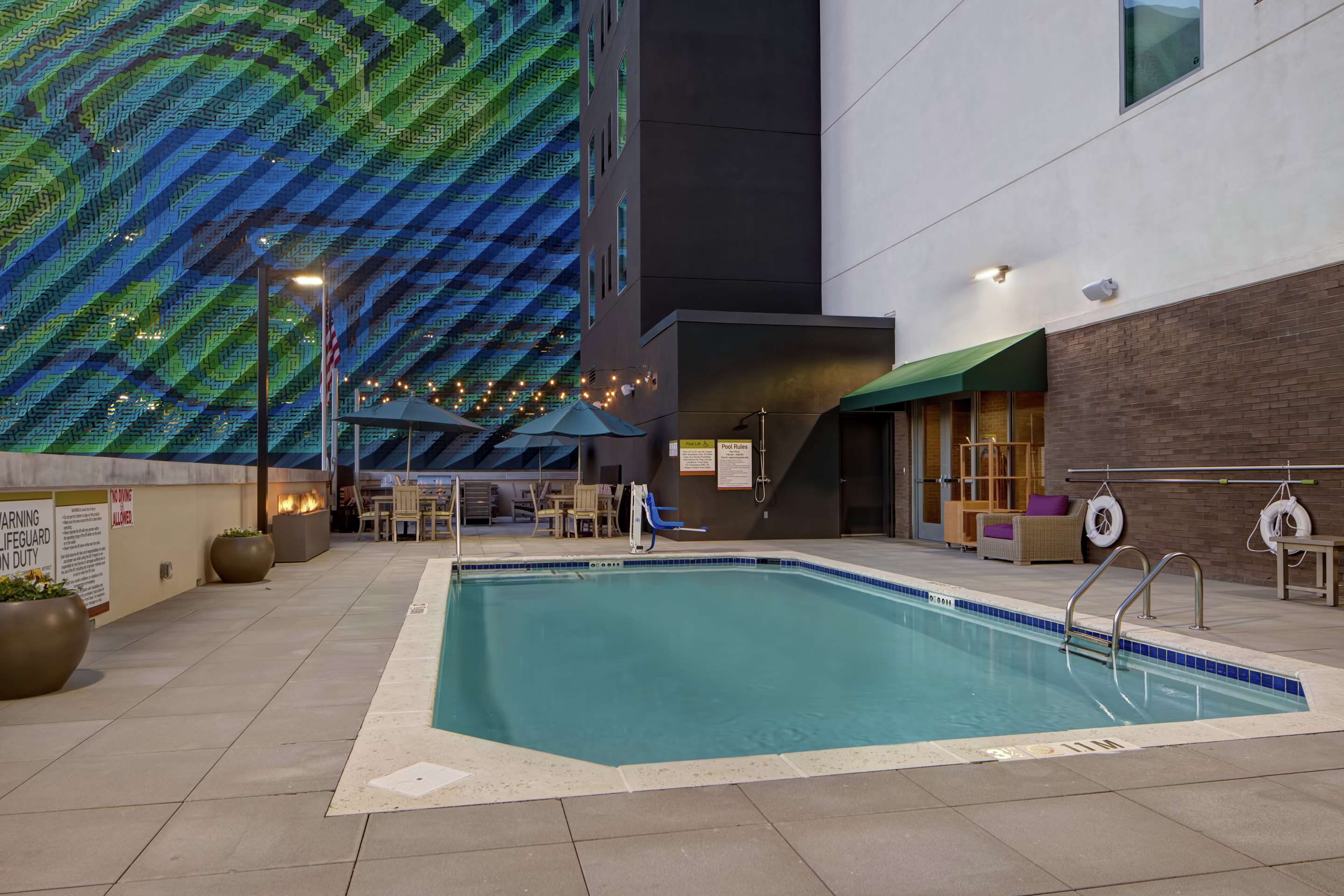 Pool | Home2 Suites By Hilton Charlotte Uptown