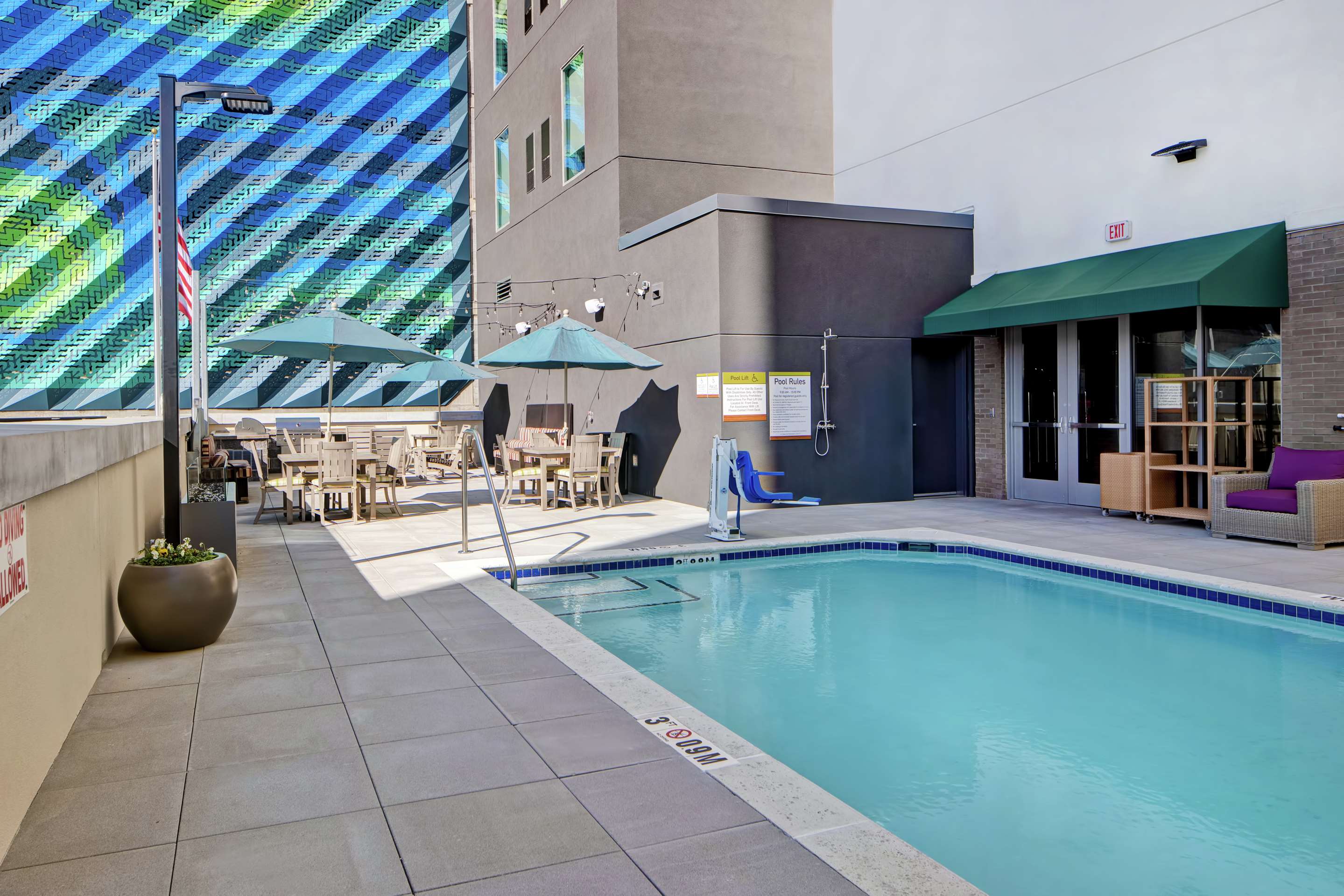 Pool | Home2 Suites By Hilton Charlotte Uptown