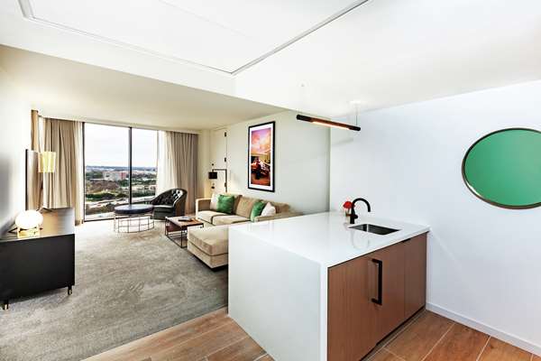  - C Baldwin Hotel Houston - I-45, Exits 47A & 47D