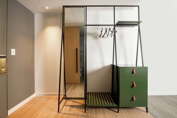  - C Baldwin Hotel Houston - I-45, Exits 47A & 47D