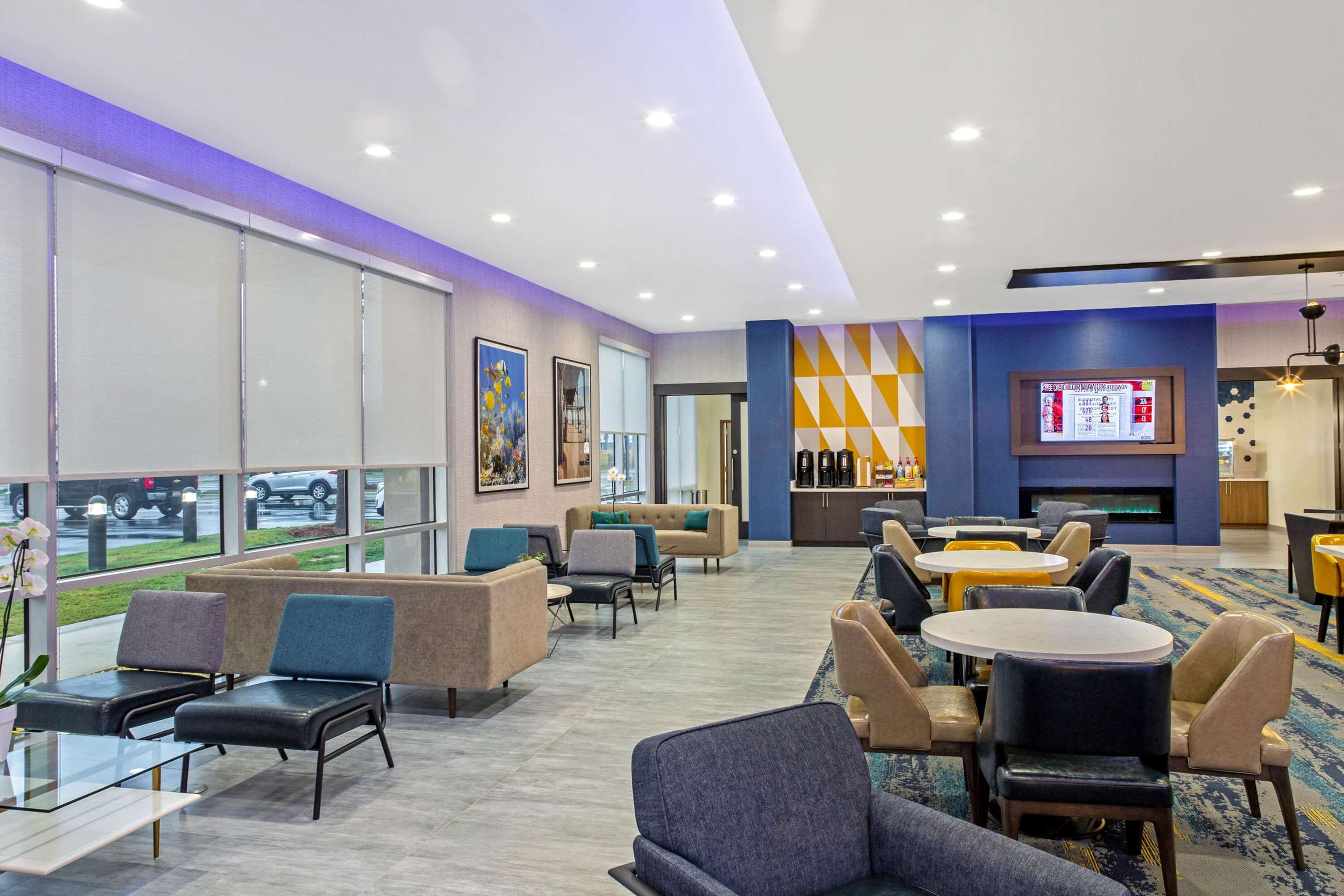 Lobby | La Quinta Inn & Suites by Wyndham Miramar Beach-Destin
