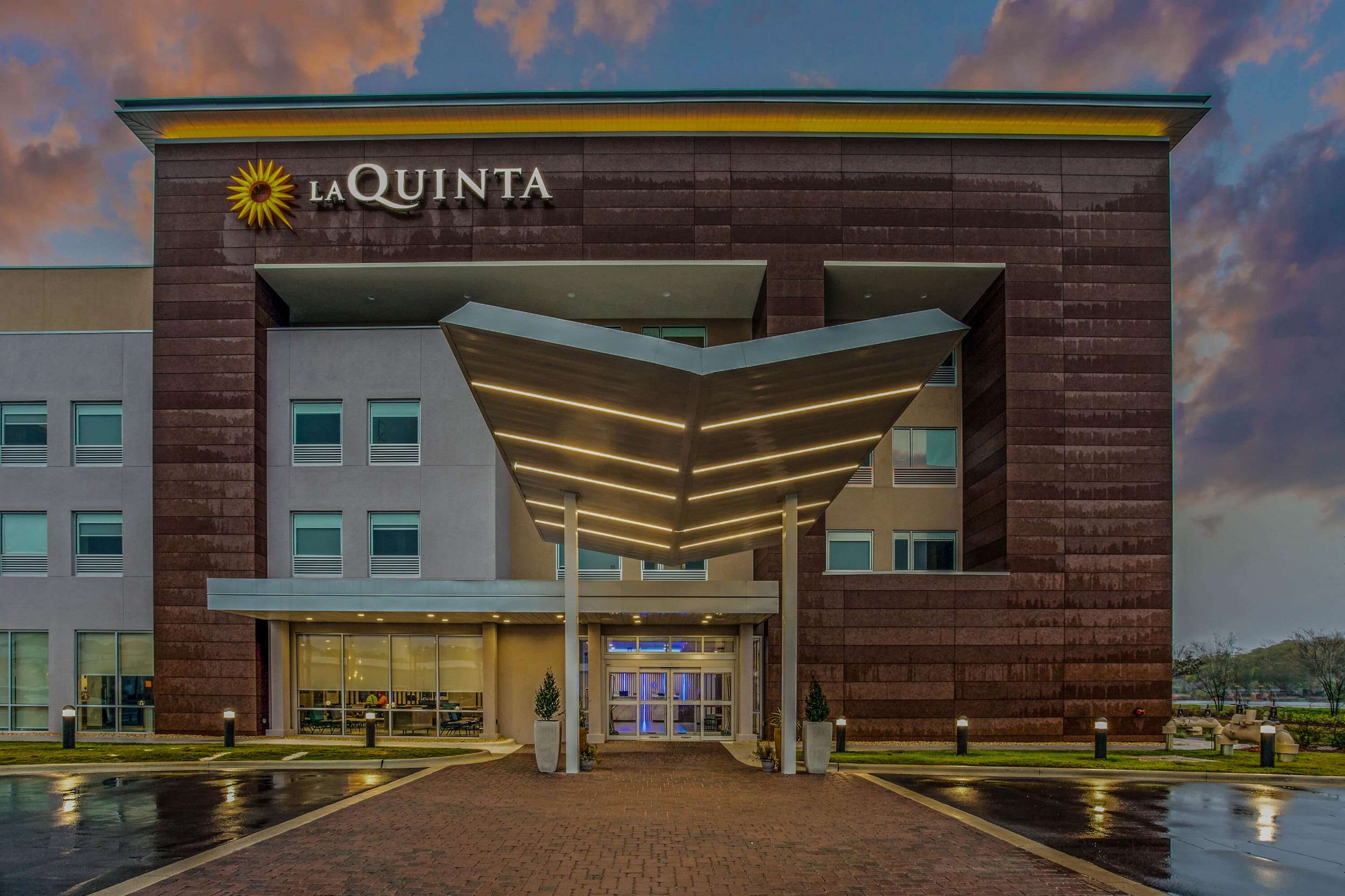 Exterior | La Quinta Inn & Suites by Wyndham Miramar Beach-Destin