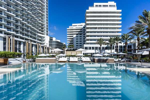 Pool - Eden Roc Hotel North Miami Beach