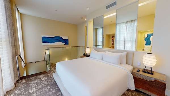 Suite - Eden Roc Hotel North Miami Beach