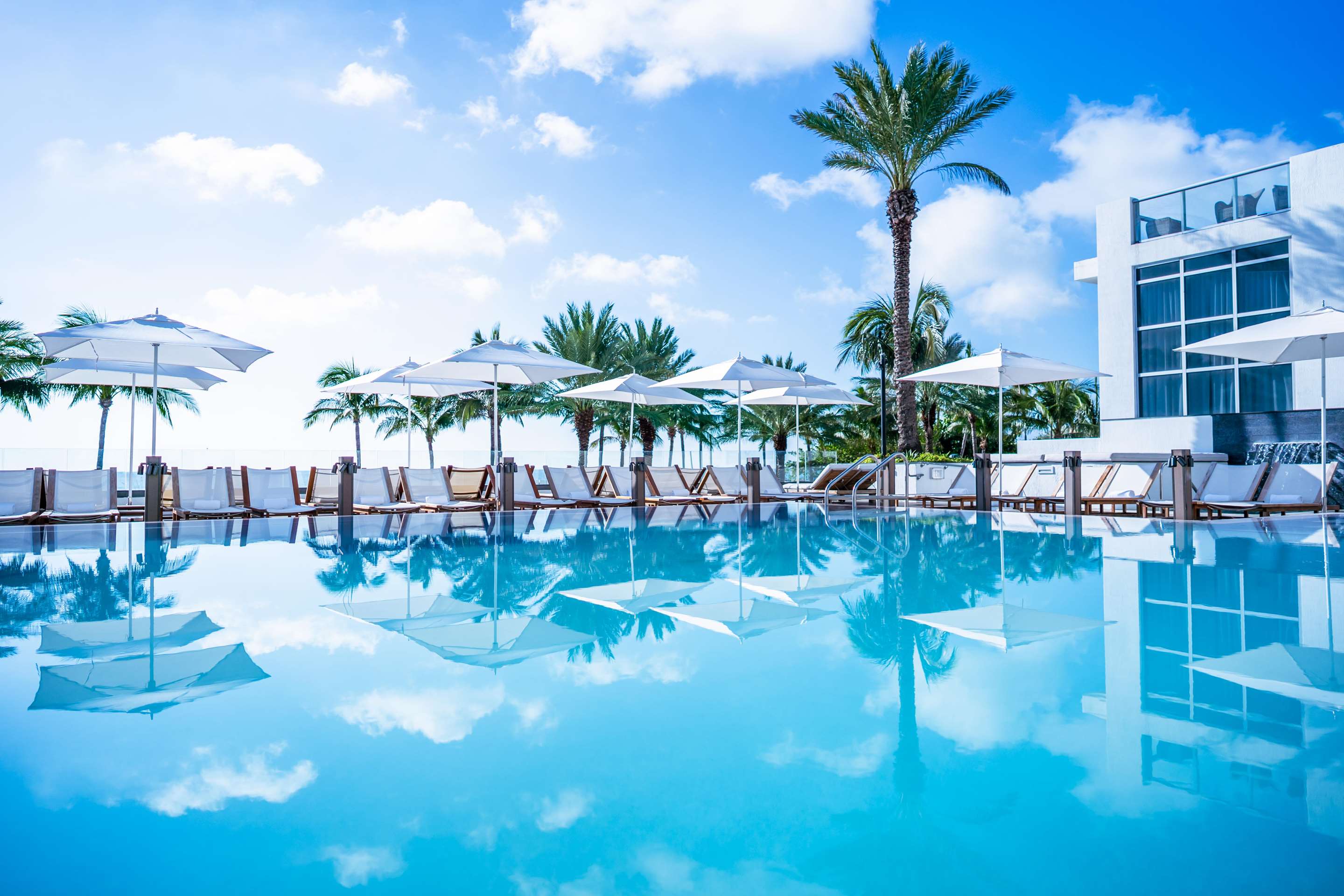 Palladium Pool at Eden Roc Miami Beach | Eden Roc Miami Beach