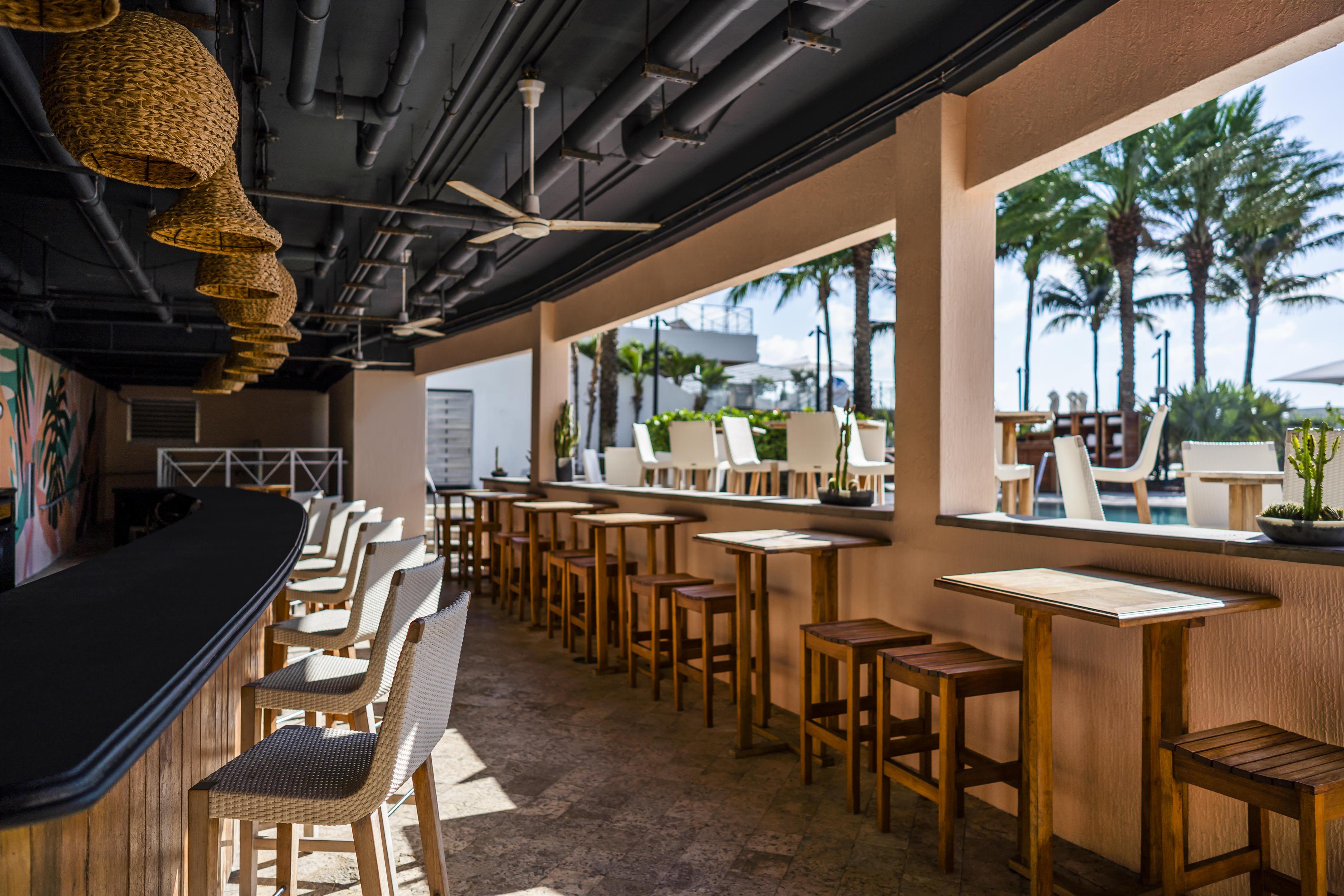 Aquatica Pool & Beach Bar - Interior | Eden Roc Miami Beach | Eden Roc Miami Beach