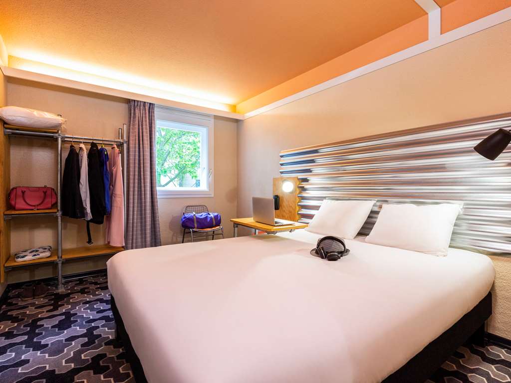 ibis Styles Bobigny Centre Préfecture - Tap to explore photos