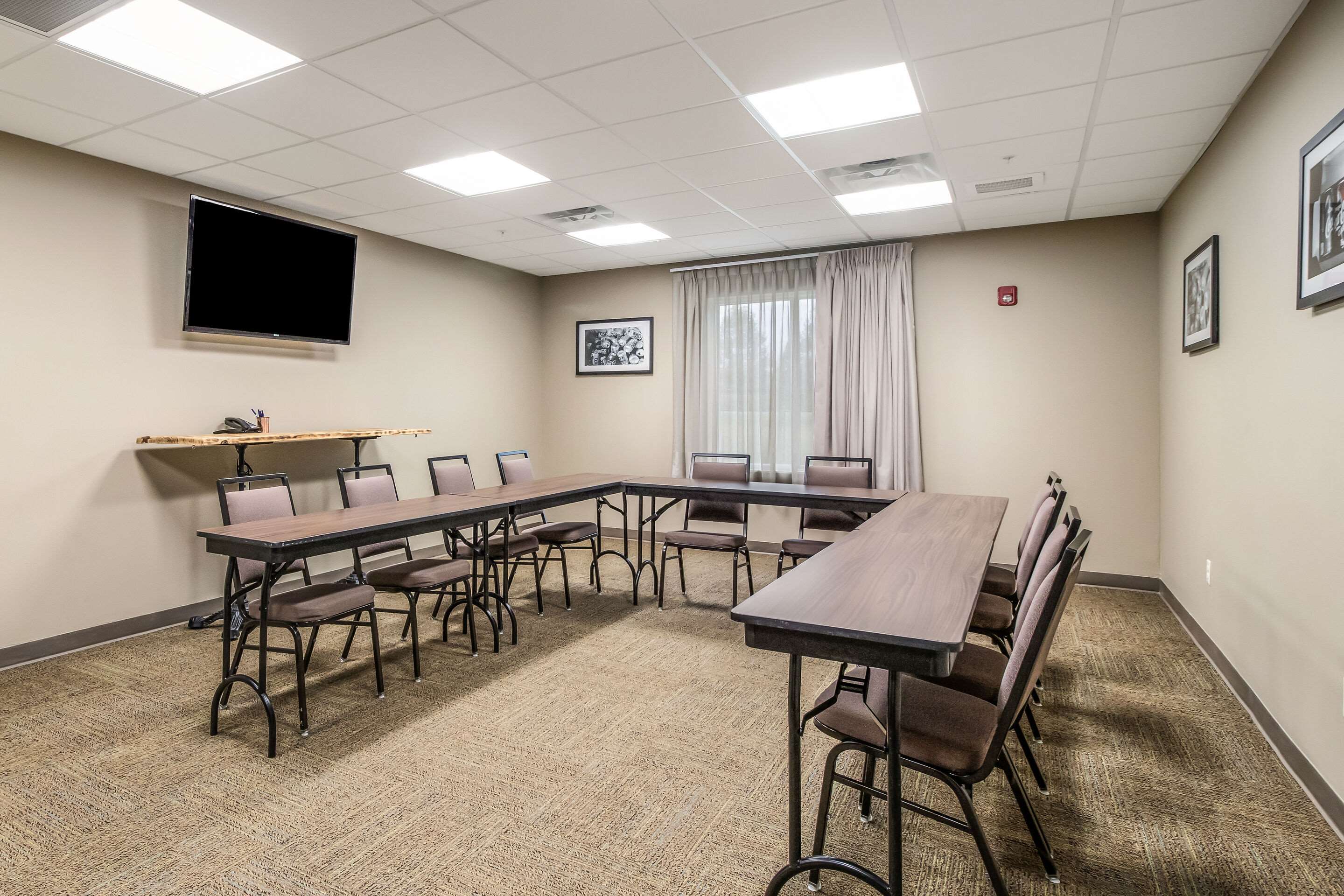 Meeting room | MainStay Suites