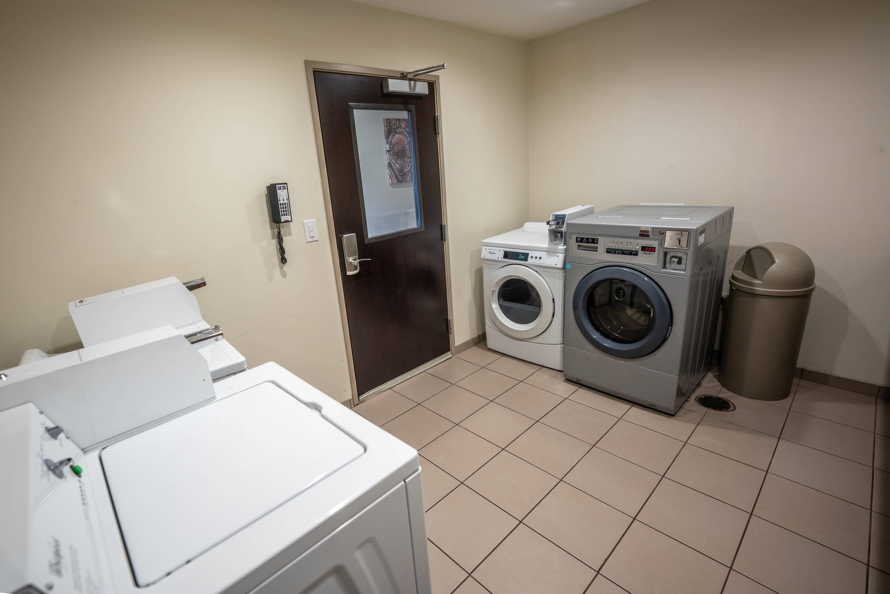 Guest laundry facilities | MainStay Suites