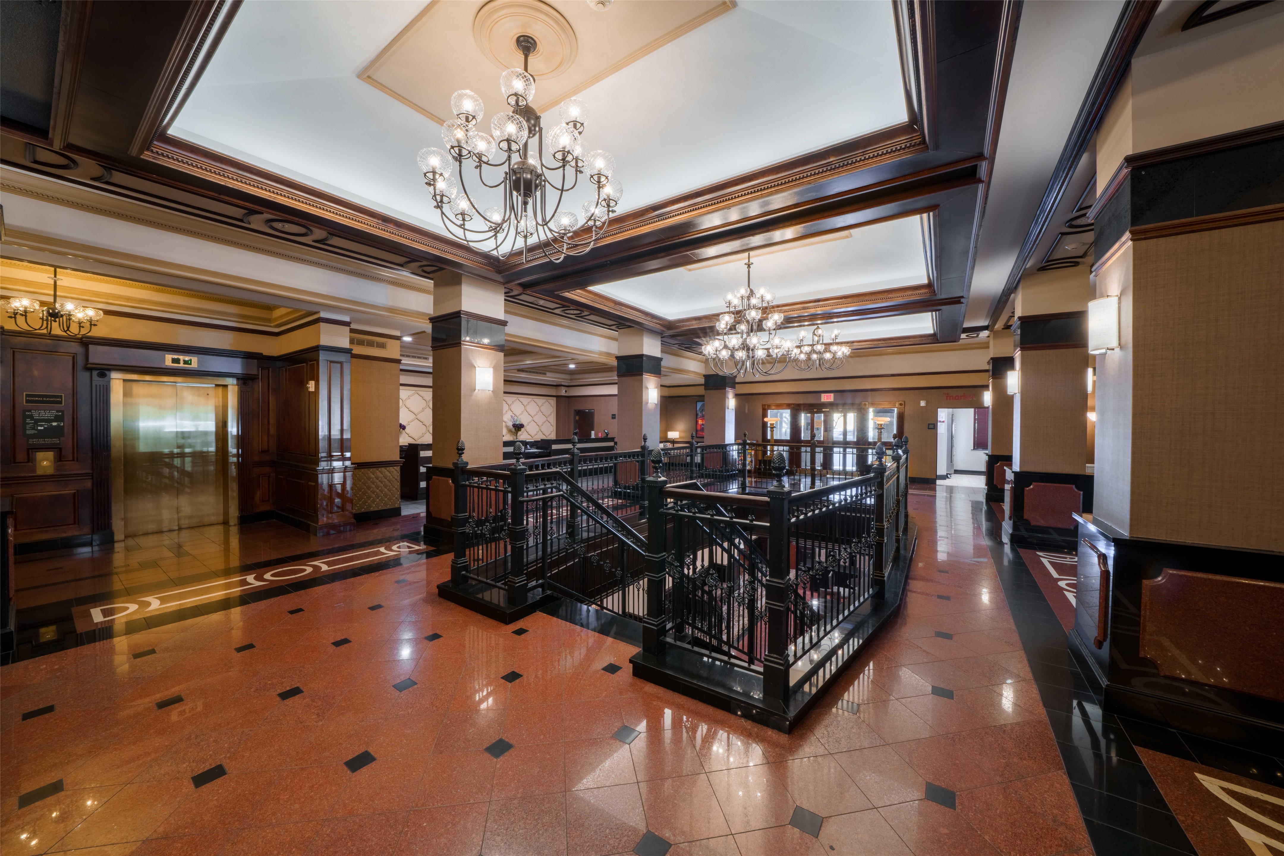 Lobby | Drury Plaza Hotel New Orleans