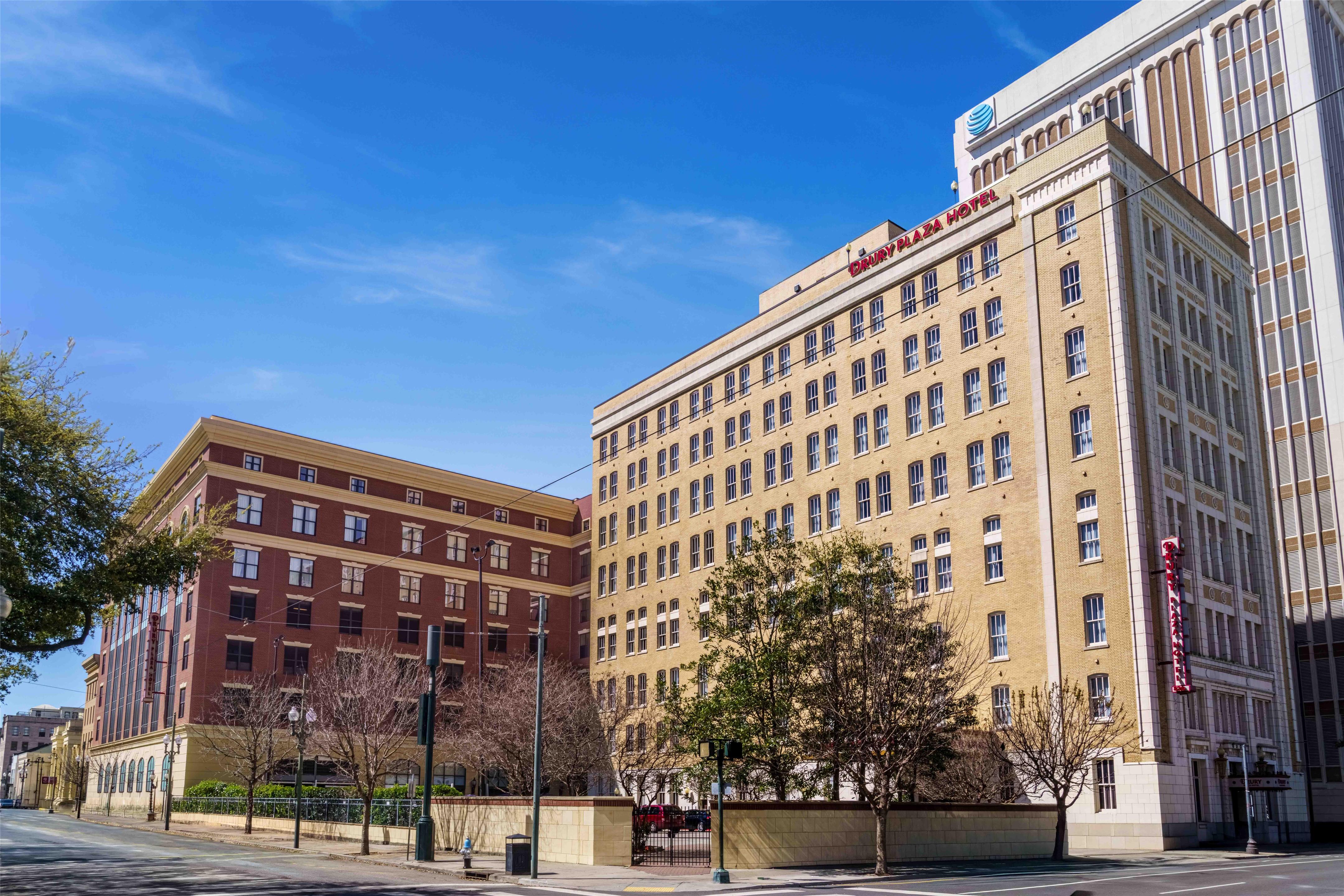 Exterior | Drury Plaza Hotel New Orleans