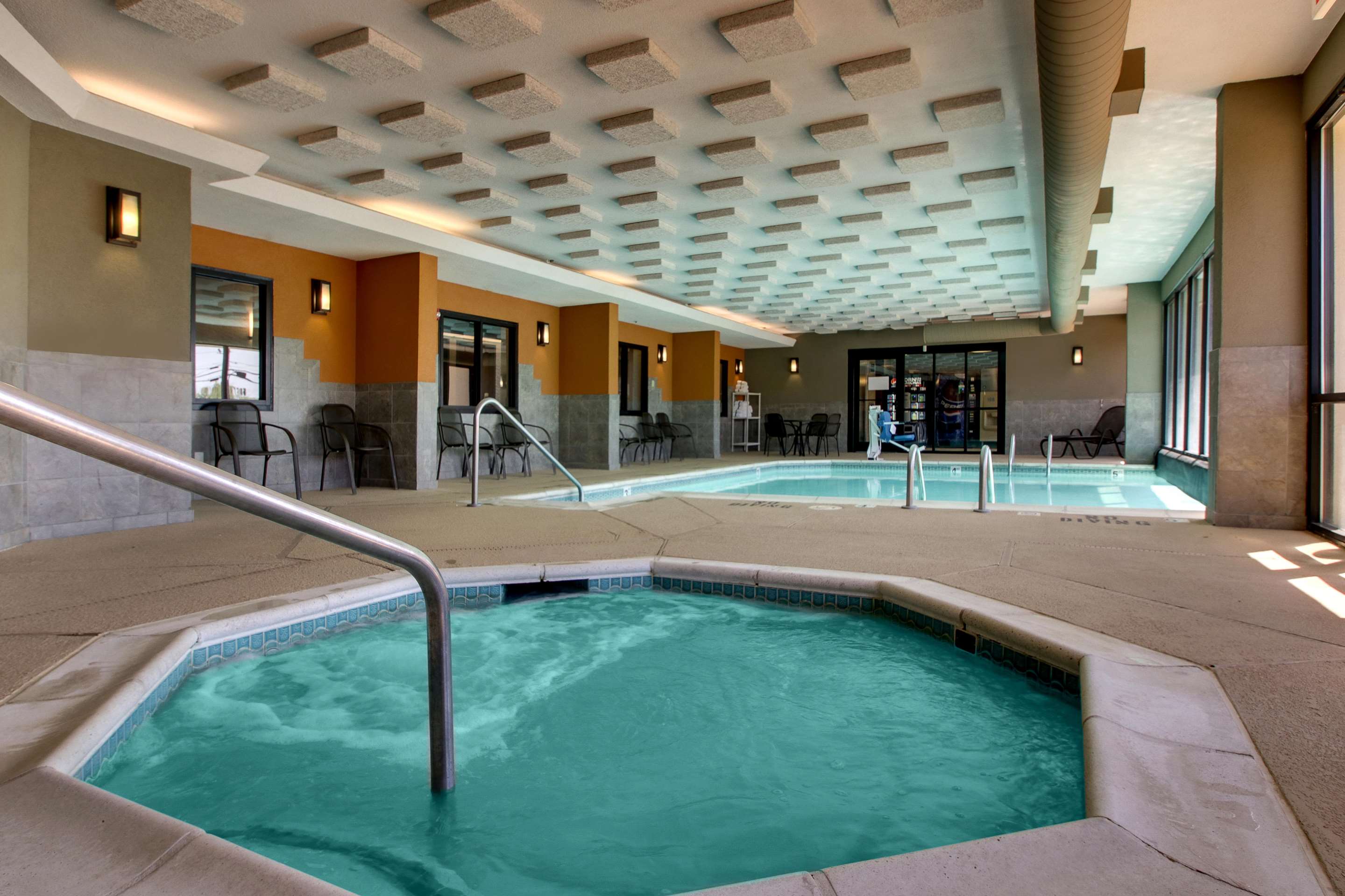 Pool | Drury Inn & Suites Greensboro