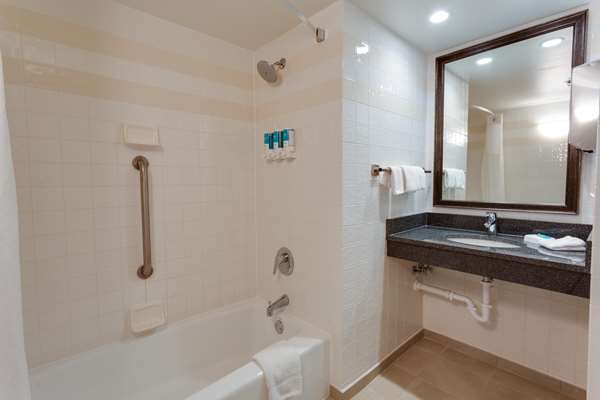  - Drury Inn & Suites Tech Center Englewood - I-25, Exit 196