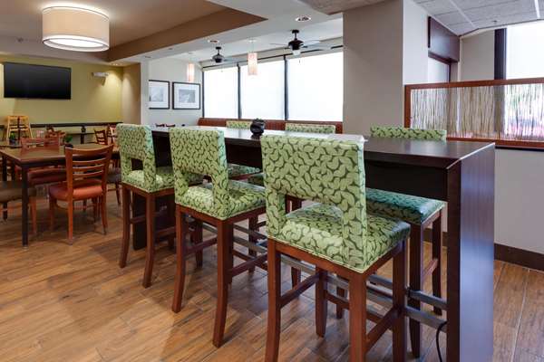 Amenities - Drury Inn & Suites Tech Center Englewood - I-25, Exit 196