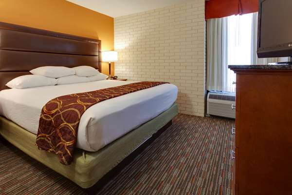 Suite - Drury Inn & Suites Tech Center Englewood - I-25, Exit 196