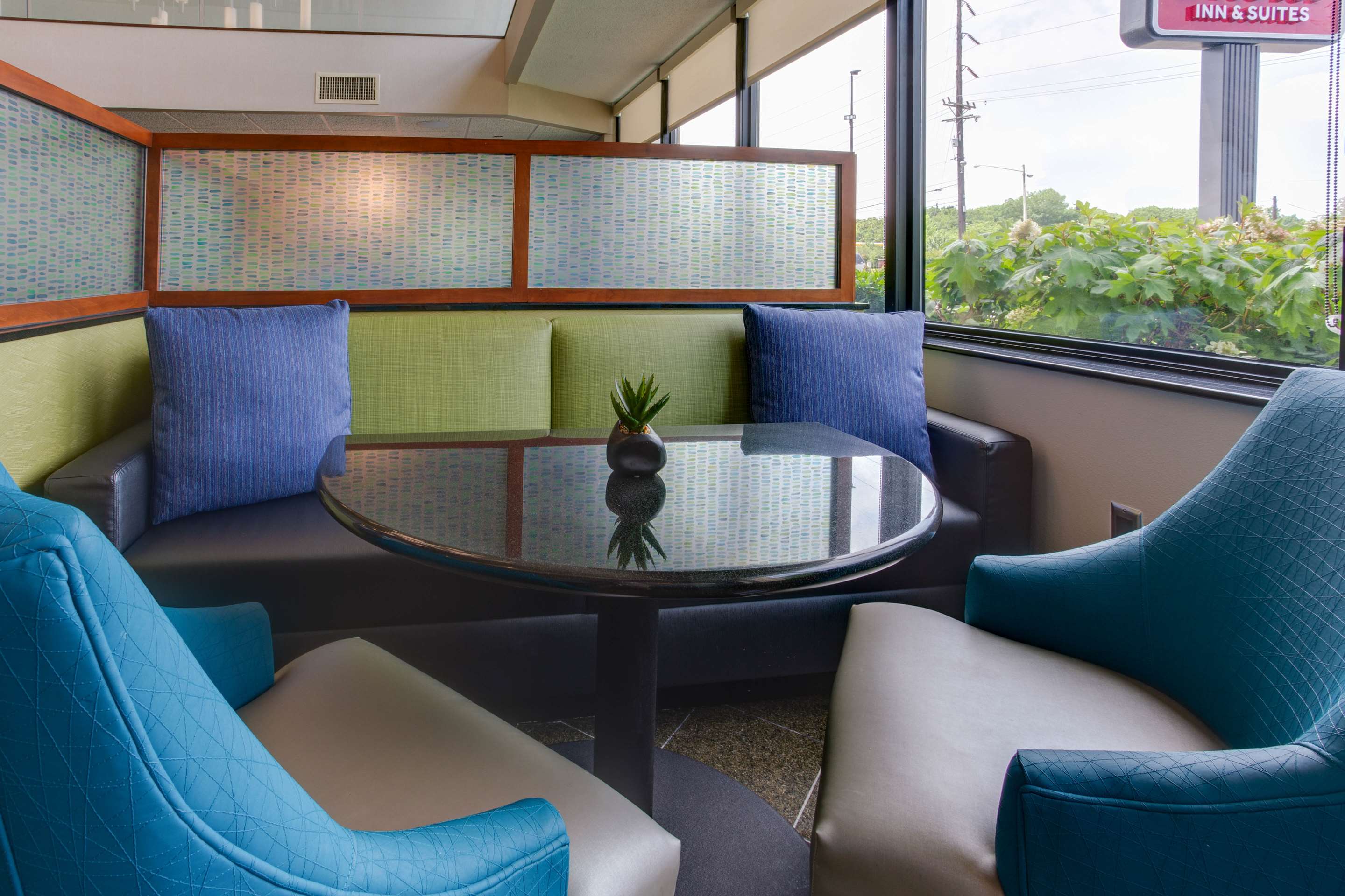 lobby | Drury Inn & Suites Nashville Airport