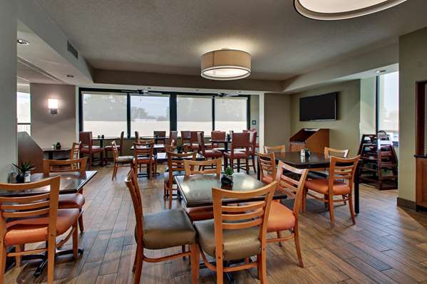 Amenities - Drury Inn & Suites East Evansville