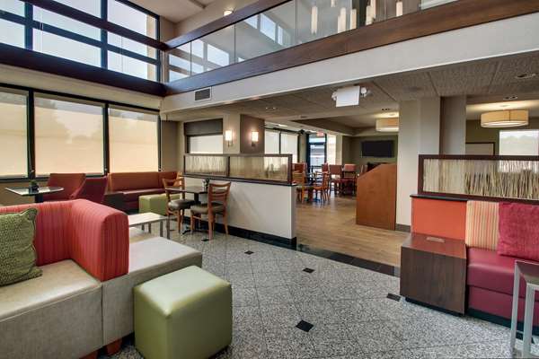 Amenities - Drury Inn & Suites East Evansville