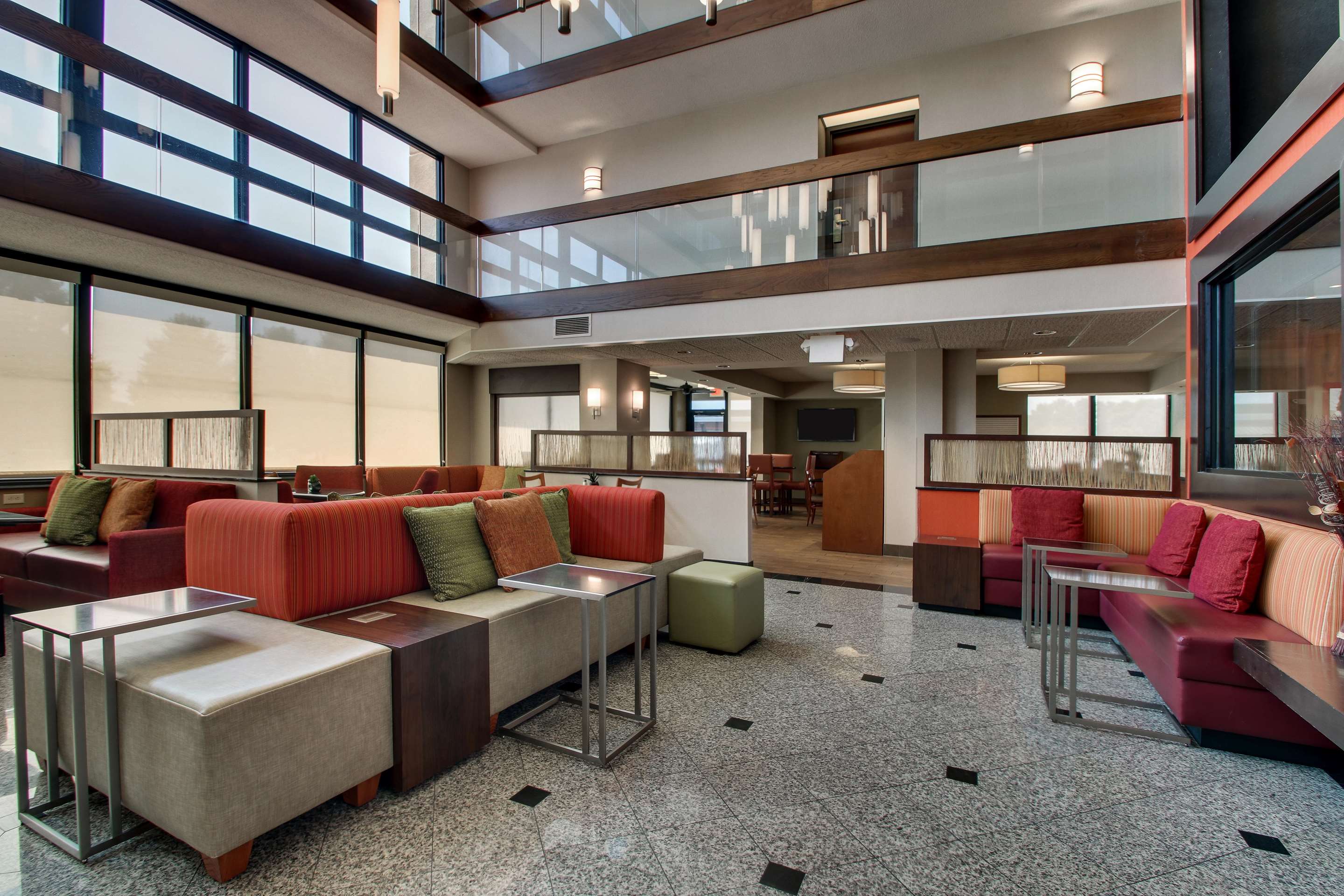 Lobby | Drury Inn & Suites Evansville East