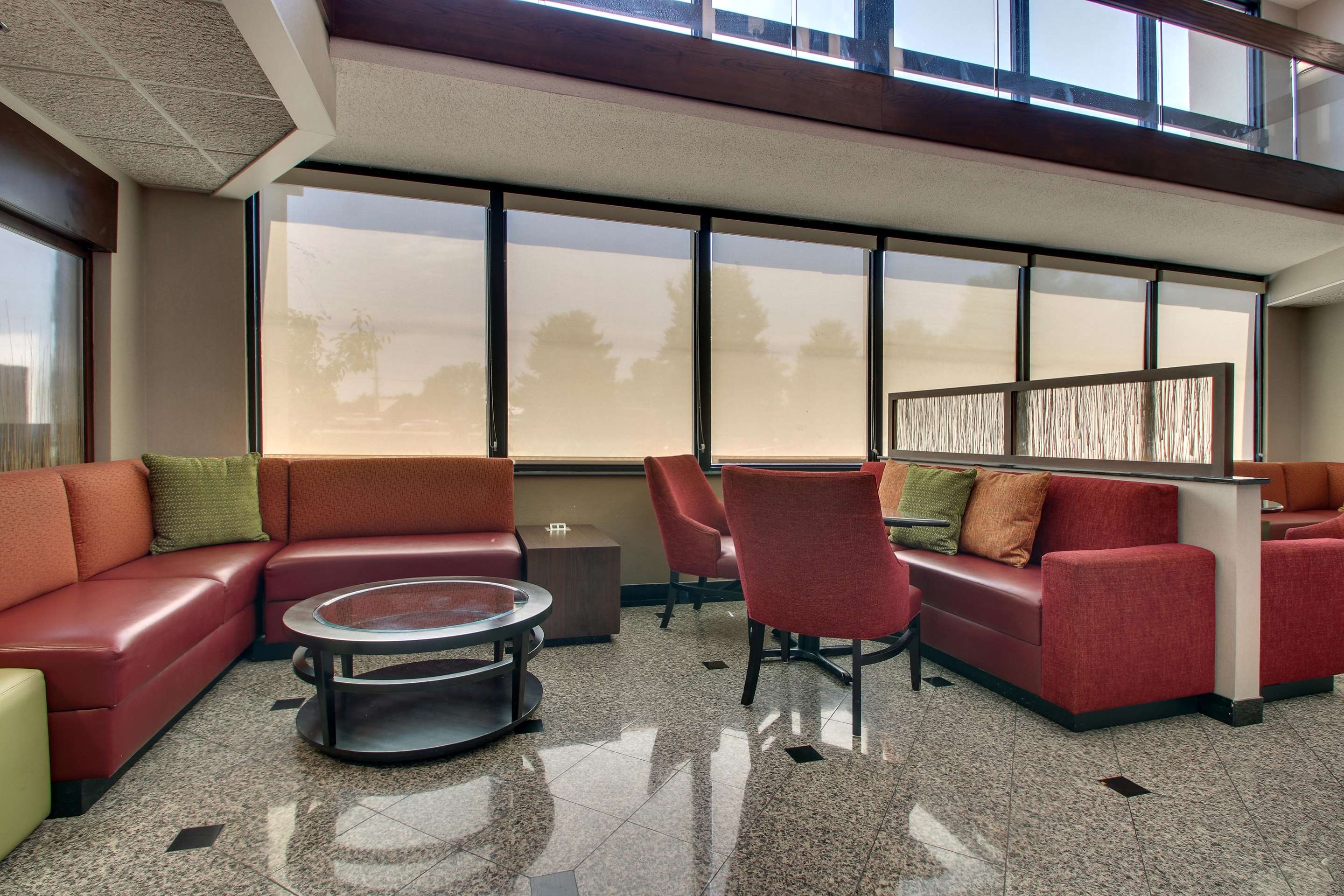 Lobby | Drury Inn & Suites Evansville East