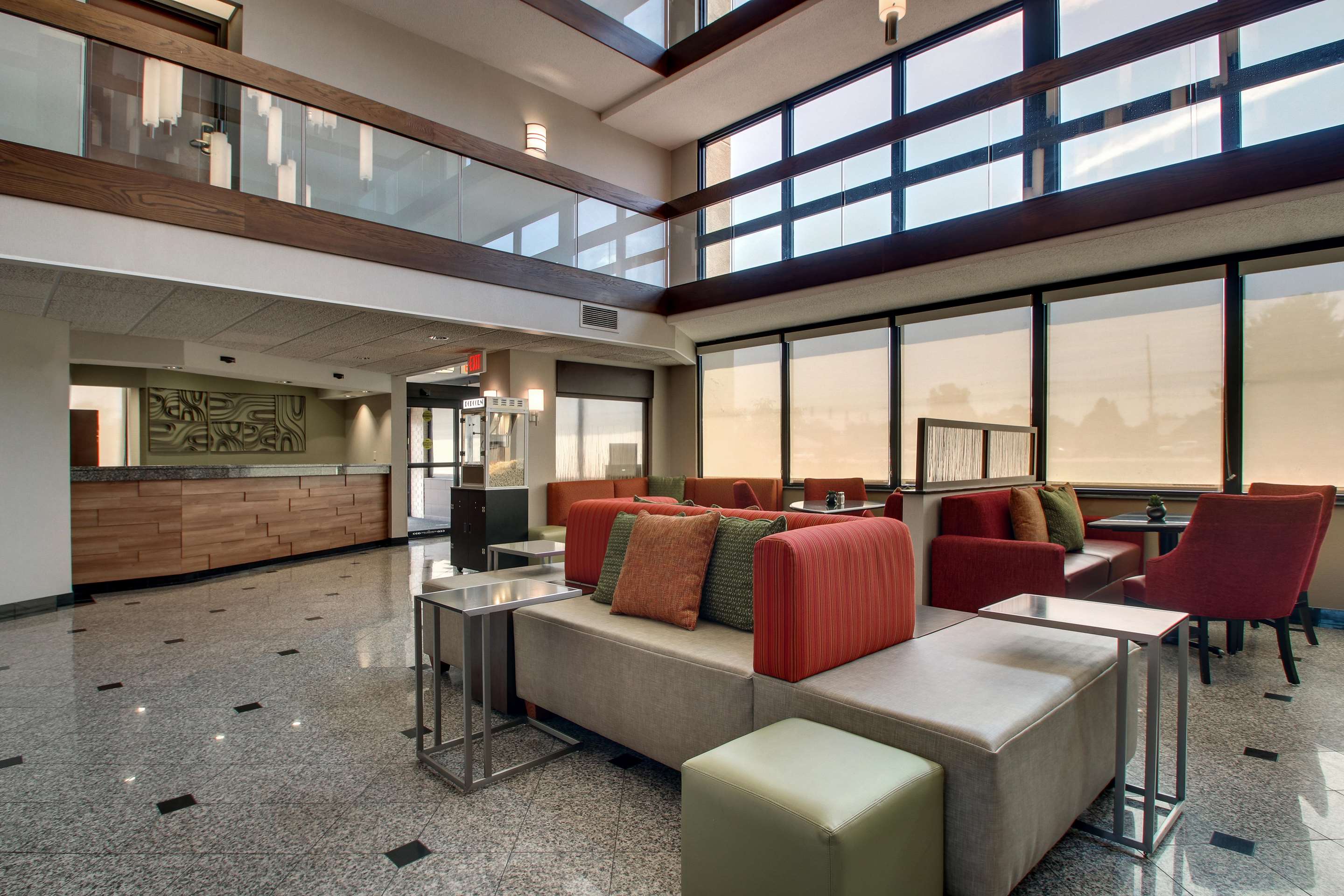 Lobby | Drury Inn & Suites Evansville East