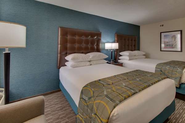  - Pear Tree Inn Airport St Ann - I-70, Exit 236