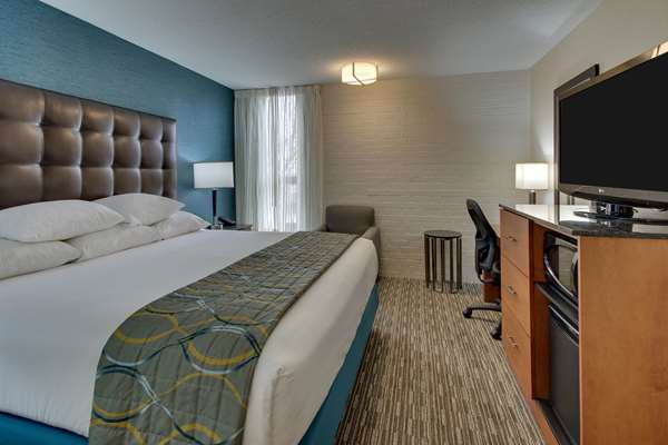  - Pear Tree Inn Airport St Ann - I-70, Exit 236