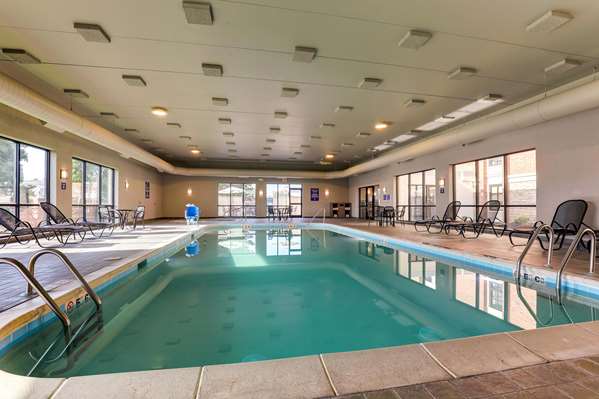 Pool - Drury Inn & Suites St Joseph