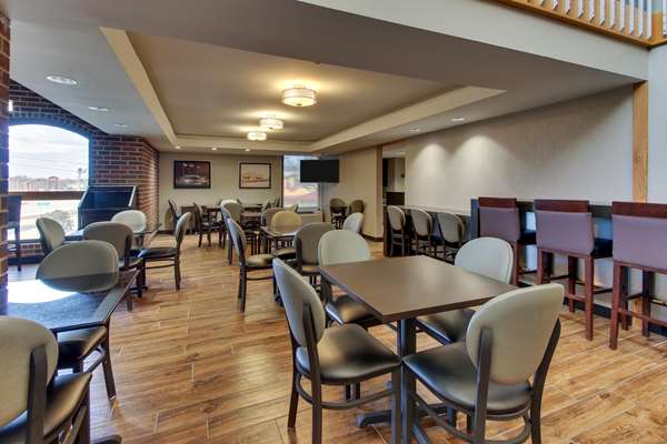Restaurant - Drury Inn & Suites Poplar Bluff