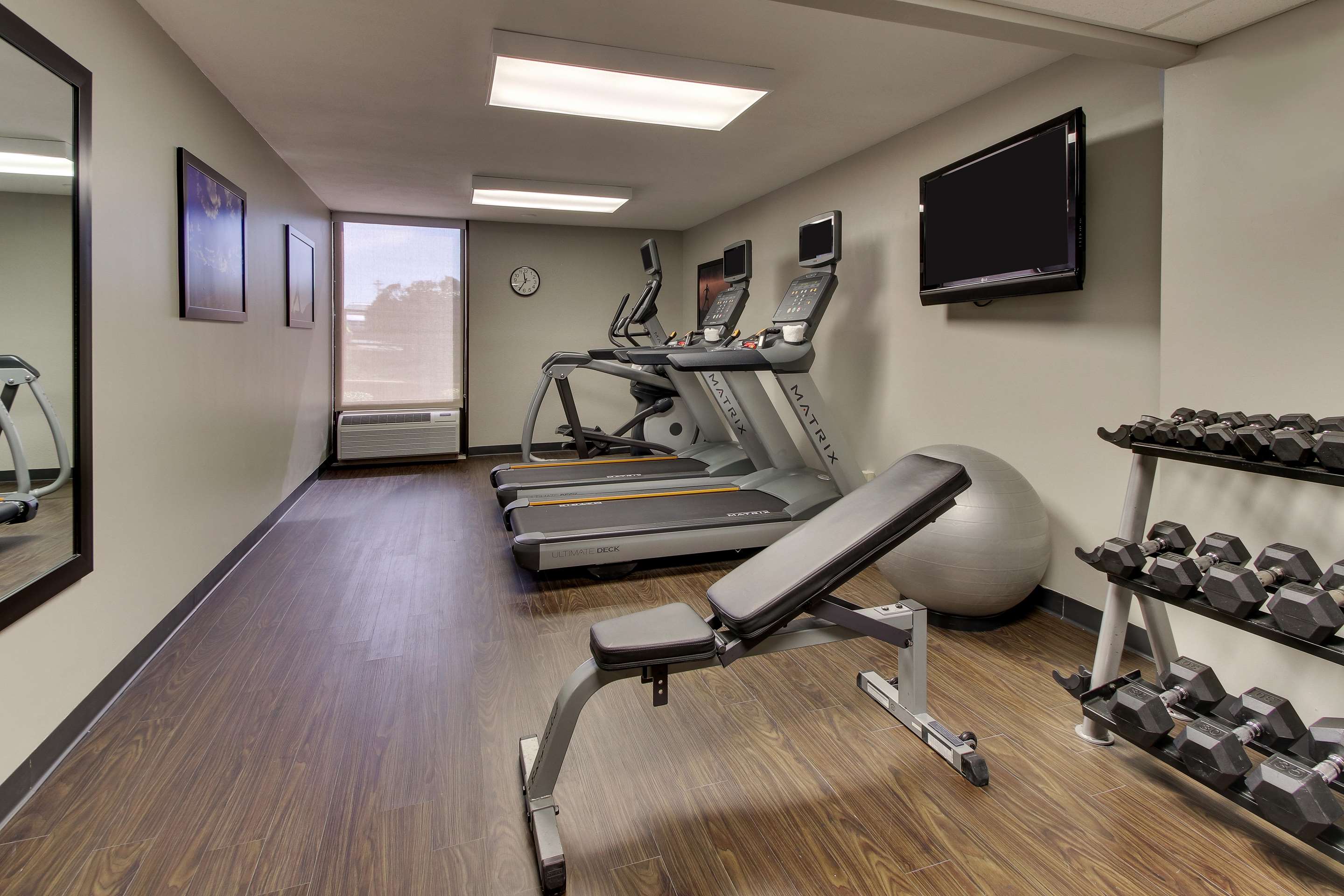 Fitness Center | Drury Inn & Suites Poplar Bluff