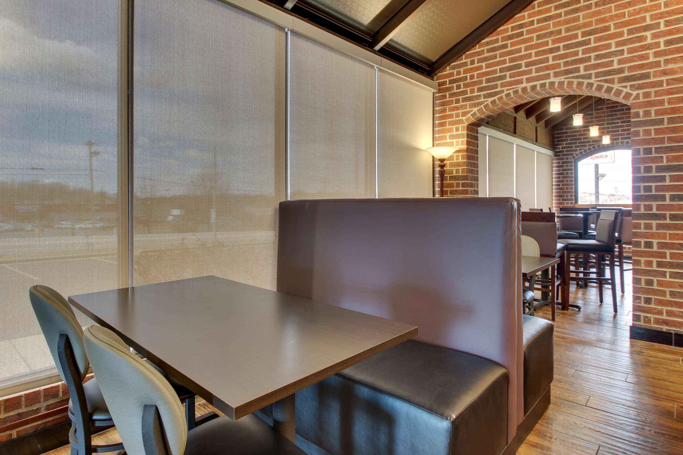 Lobby | Drury Inn & Suites Poplar Bluff