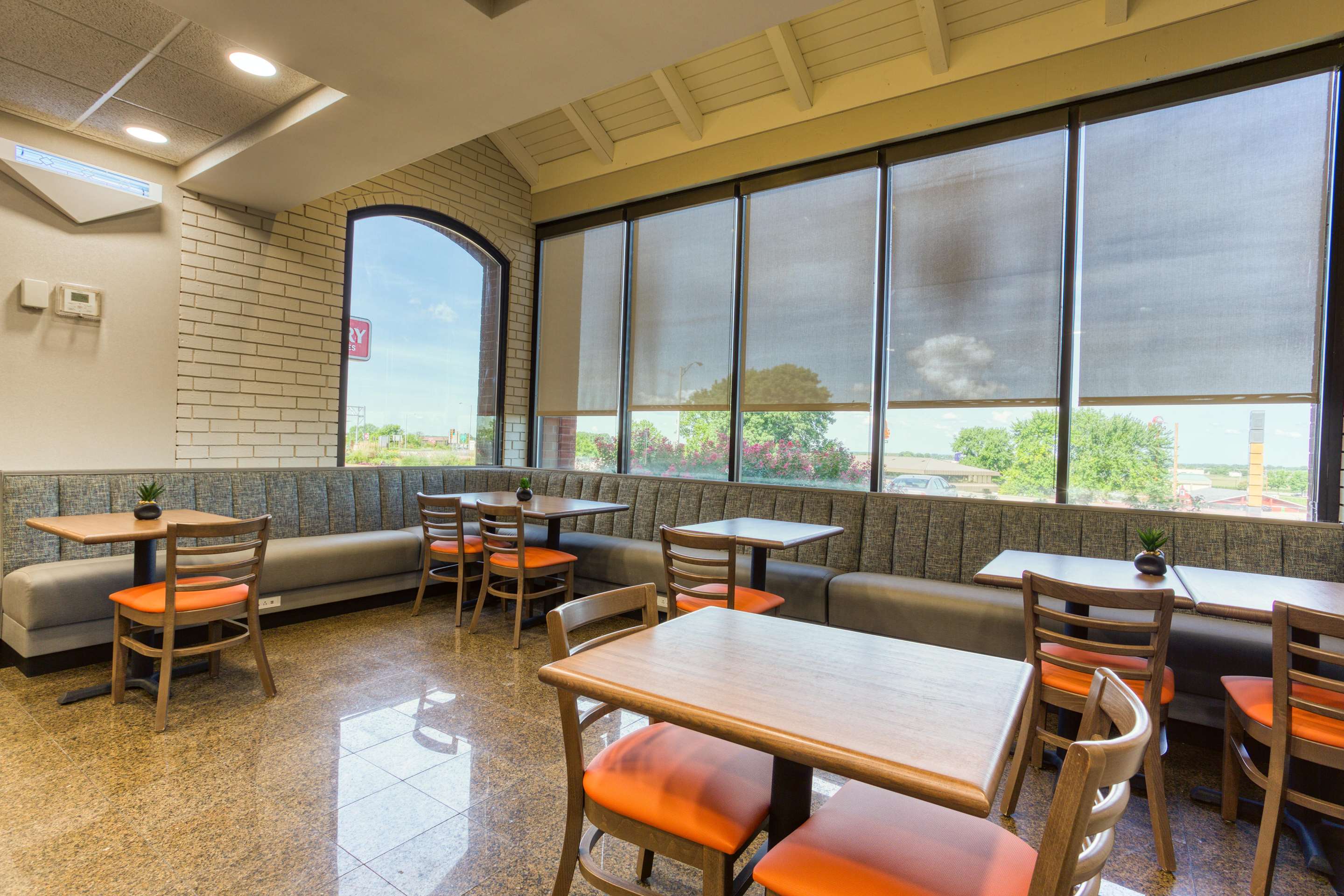 Dining Area | Drury Inn and Suites St Louis Collinsville