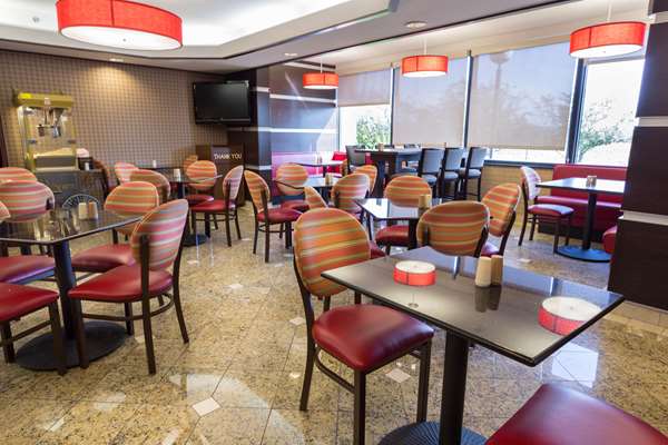  - Drury Inn & Suites Champaign - I-74, Exit 181