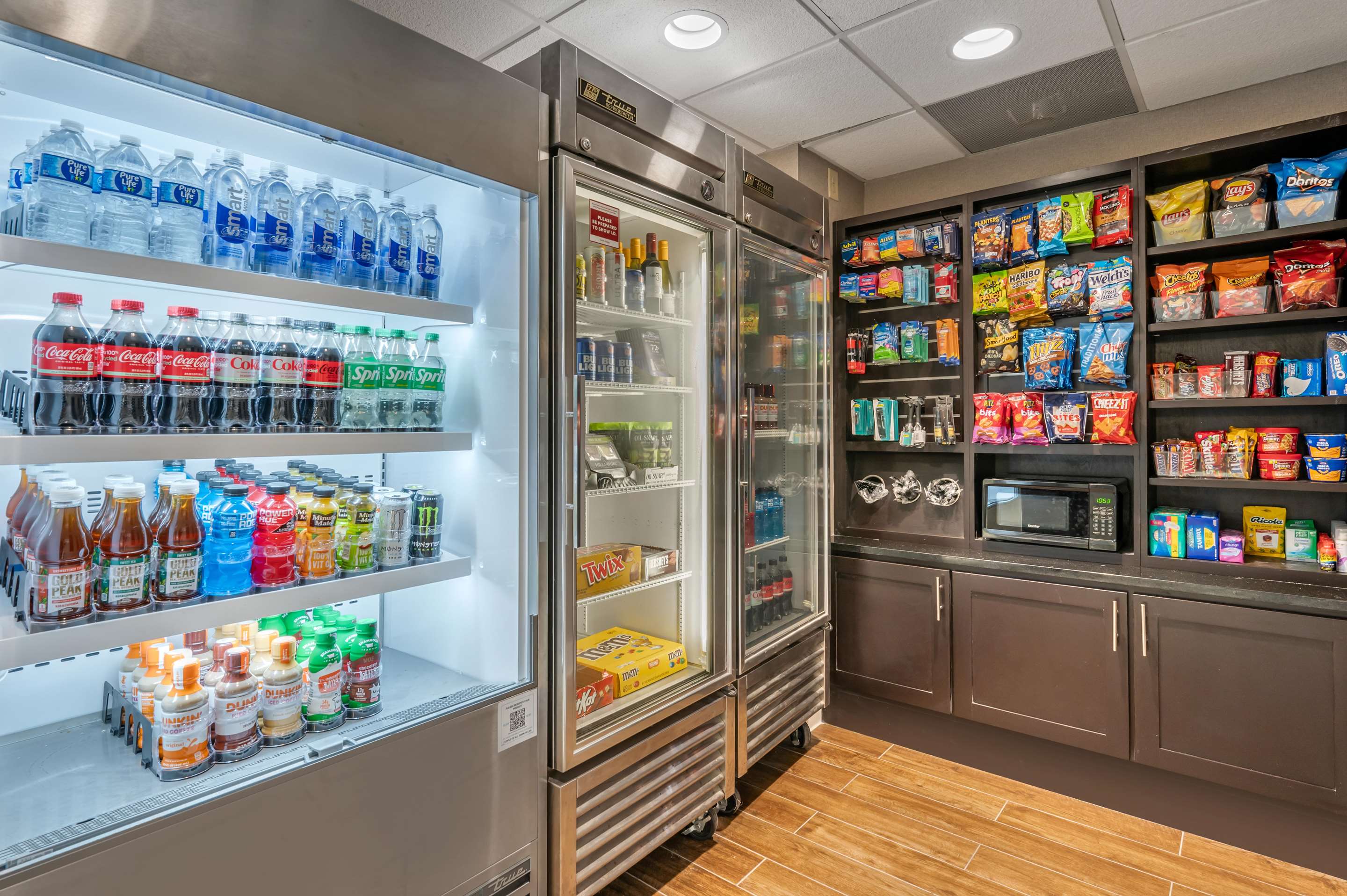 market | Drury Inn & Suites Champaign